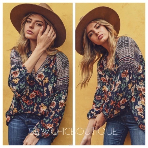 LAST Beautiful Boho Navy Floral Collarless Blouse - Picture 6 of 6